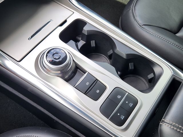 2022 Agate Black Metallic Ford Explorer XLT RWD SUV
