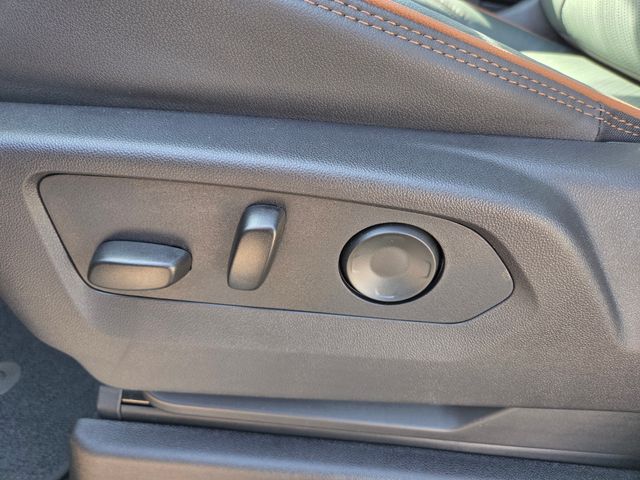 2026 GMC Yukon XL 4WD AT4