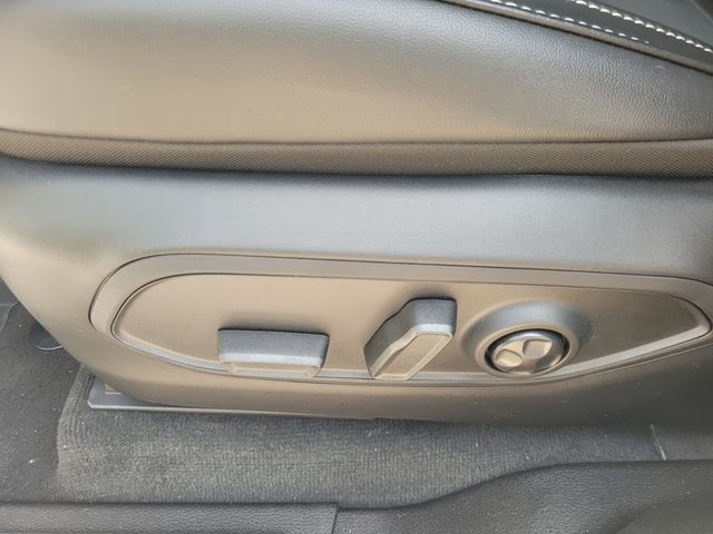 New 2025 White Jeep Altitude X image 5