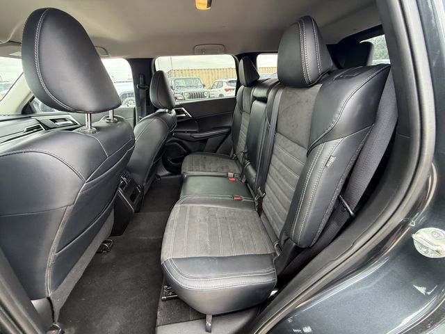 2024 Mitsubishi Outlander SE Black at Emmons Autoplex