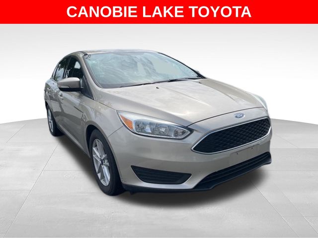 2017 Ford Focus Sedan SE's photo
