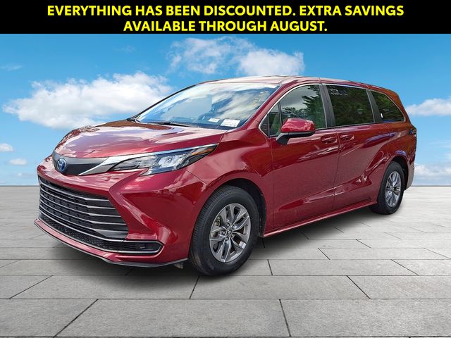 Used 2025 Toyota Sienna Van