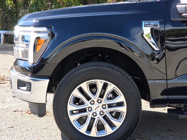 New 2025 Black Ford Lariat image 5