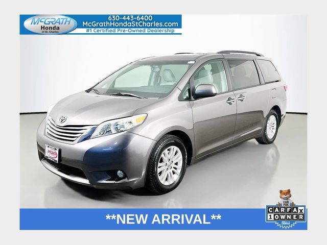2015 Toyota Sienna XLE 7-Passenger Auto Access Seat
