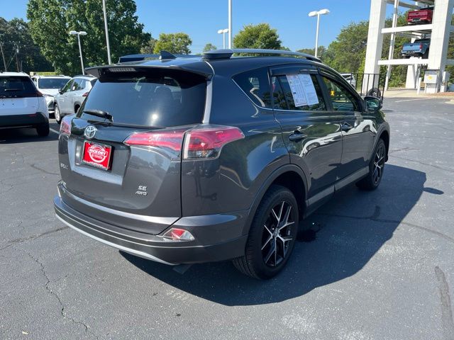 2018 Toyota RAV4 SE - Photo 7