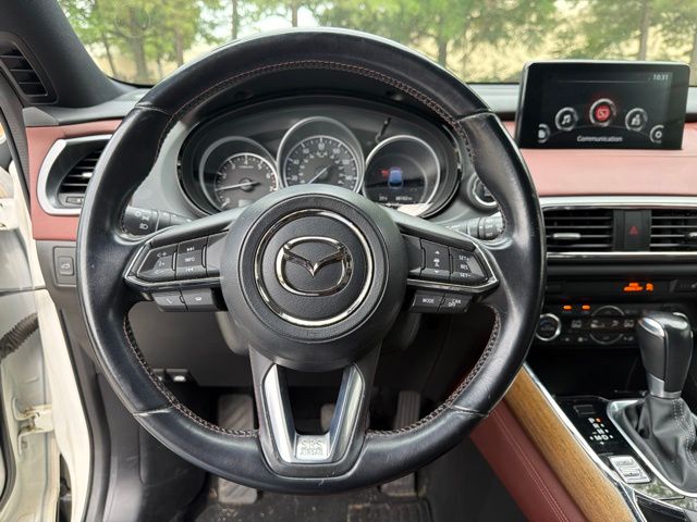 Used 2017 White Mazda Signature image 13