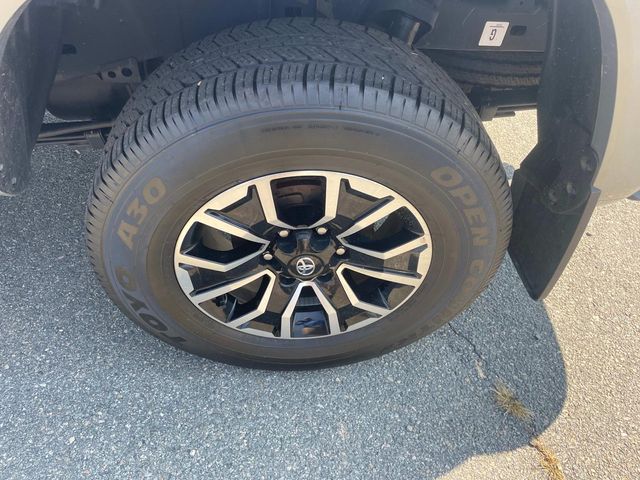 2023 Toyota Tacoma TRD Sport 13