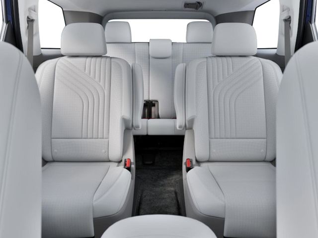 New 2026 White Hyundai SEL image 9