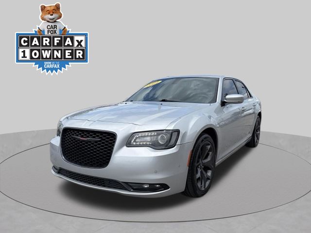 Silver Mist Clearcoat 2021 Chrysler 300 Sedan Rear-Wheel Drive 8-Speed Automatic