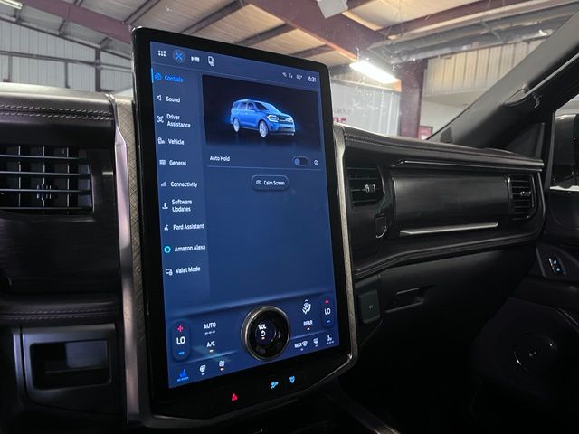 Used 2022 White Ford King Ranch image 17