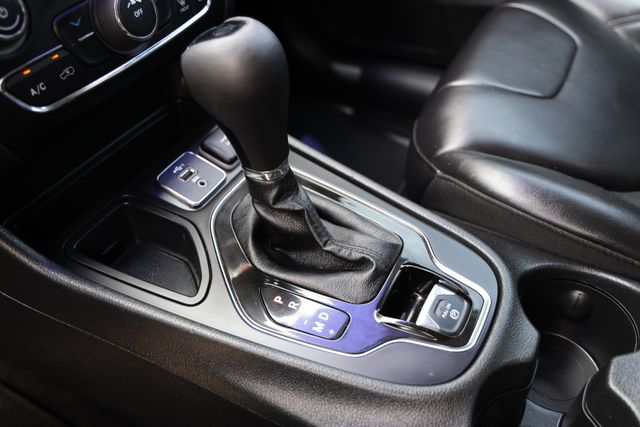 2020 Jeep Cherokee Latitude Plus Gray at Mac Haik CDJR North Houston