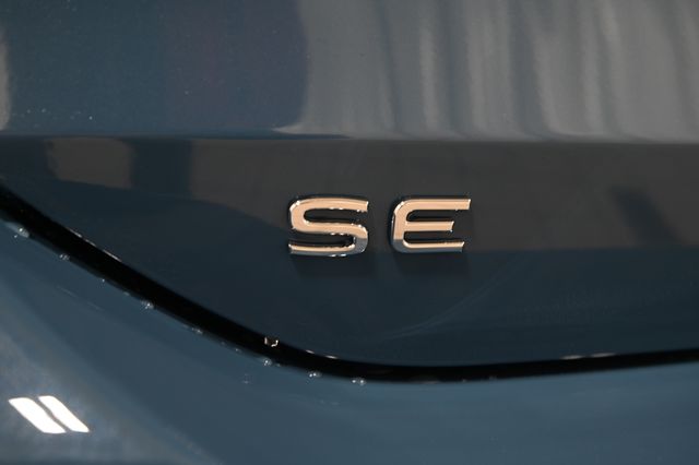 New 2026 Blue Volkswagen 2.0T SE image 18