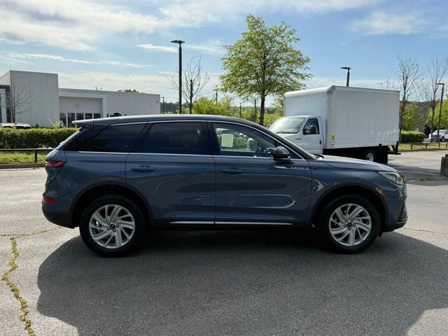 2025 Lincoln Corsair Premiere photo