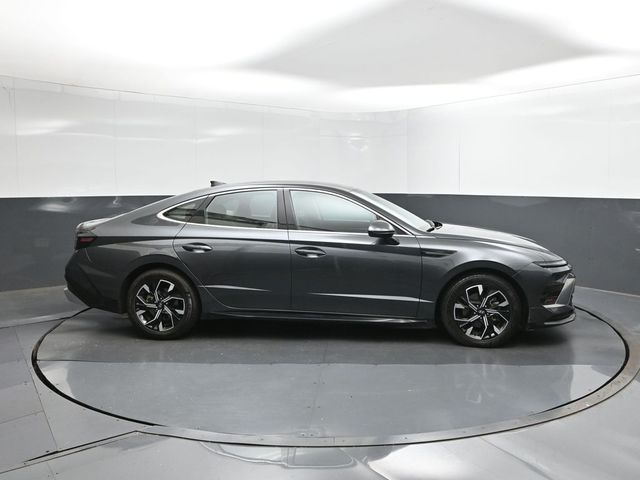 Used 2025 Hyundai Sonata Sedan