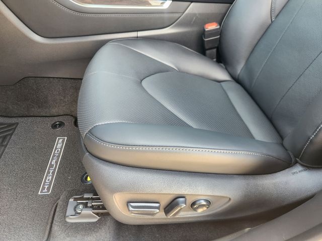 2026 Toyota Highlander Limited  at Don McGill Toyota