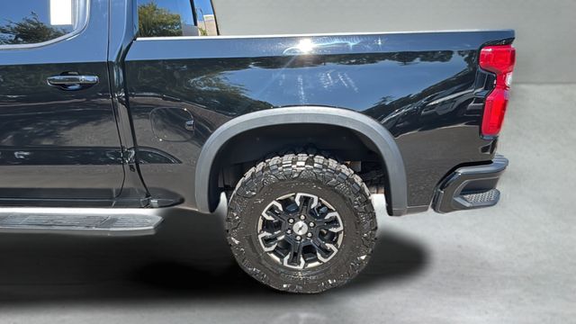 Used 2026 Black Chevrolet ZR2 image 39
