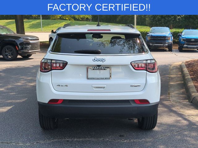 Used 2024 White Jeep Latitude image 4