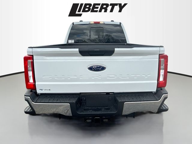 2025 Ford F-250SD XL photo