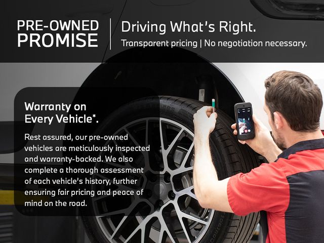 Used 2019 Jet Black BMW 330i xDrive image 15