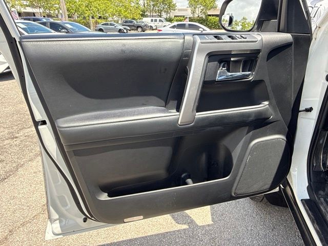 2021 Toyota 4Runner SR5 - Photo 29