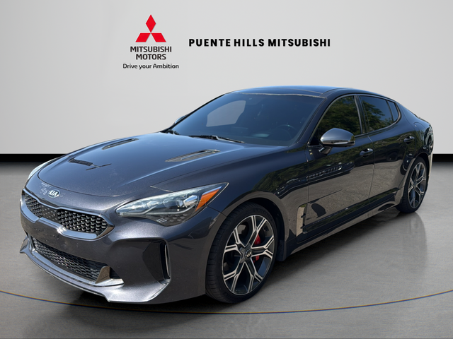 2021 Kia Stinger GT2's photo