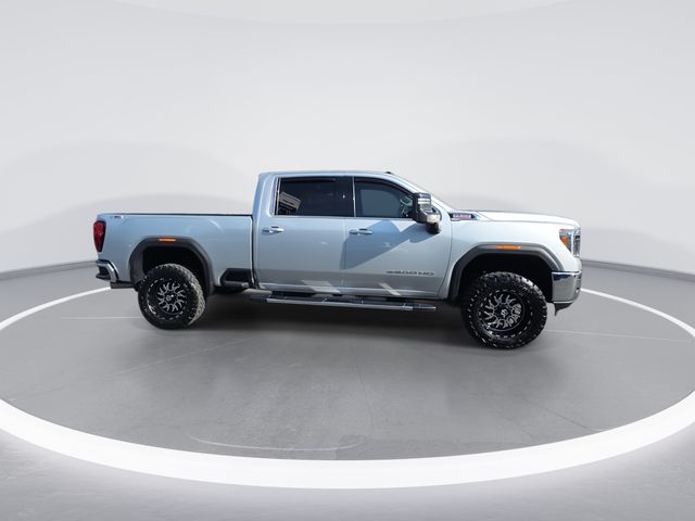 Used 2022 Silver GMC SLE image 9