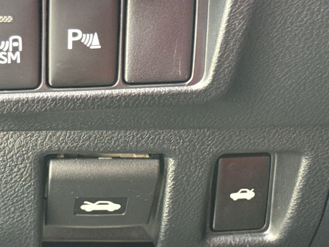 Used 2019 White Lexus 300 image 24