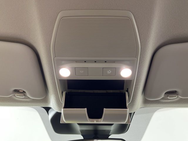 2025 Yuzu Yellow Metallic/Super Black Nissan Kicks SR FWD SUV