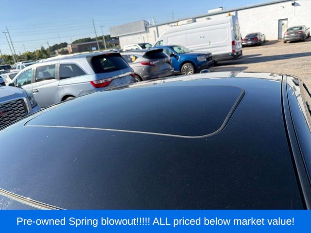 Used 2022 Black Nissan 2.5 SR image 11