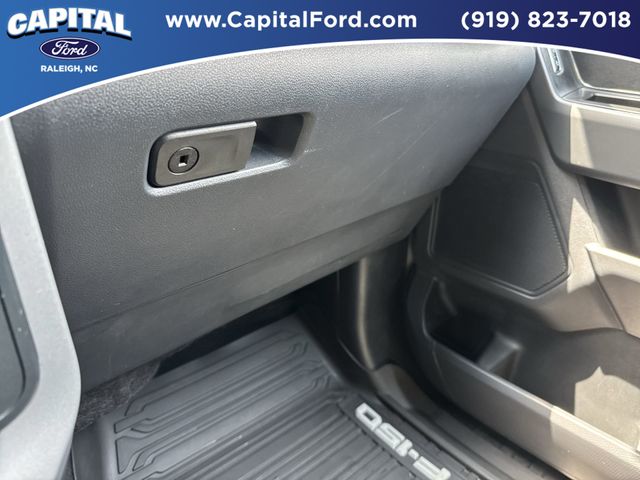 Used 2025 Black Ford XLT image 27