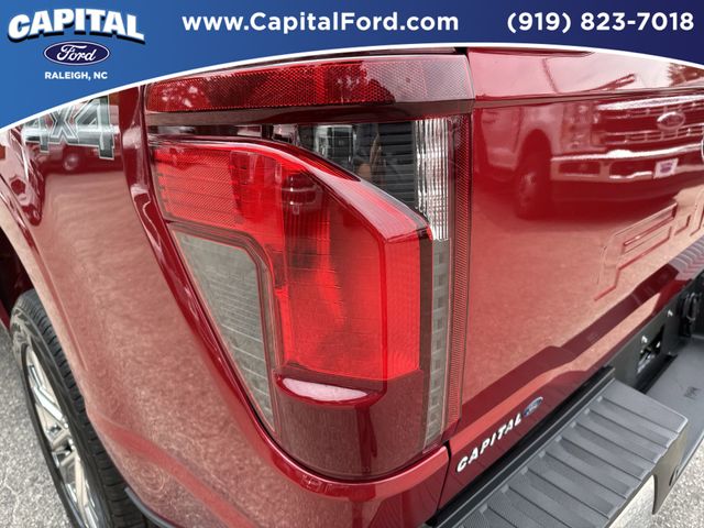 Used 2025 Red Ford XLT image 15