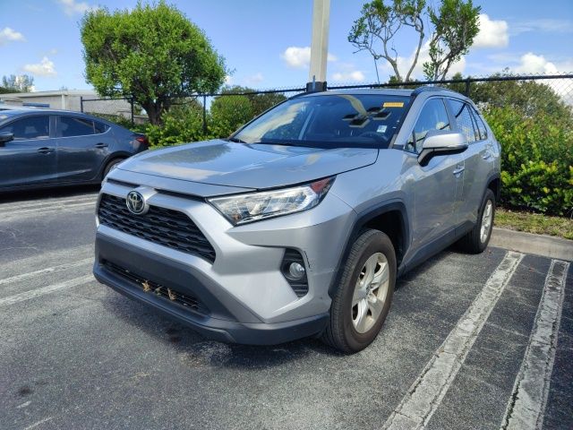 2021 Toyota RAV4 XLE 5