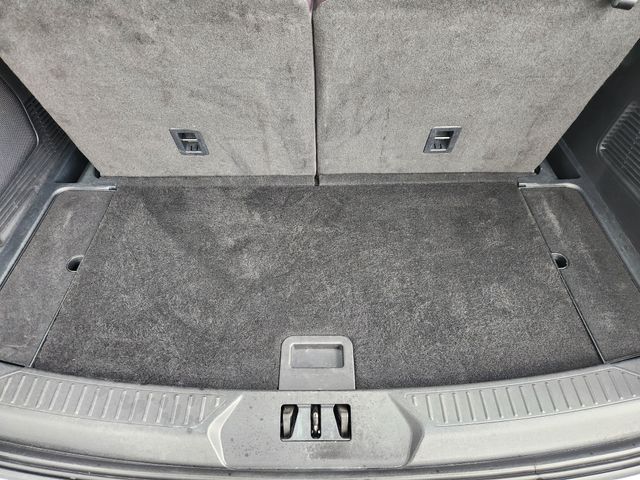 Used 2025 Ford Explorer SUV