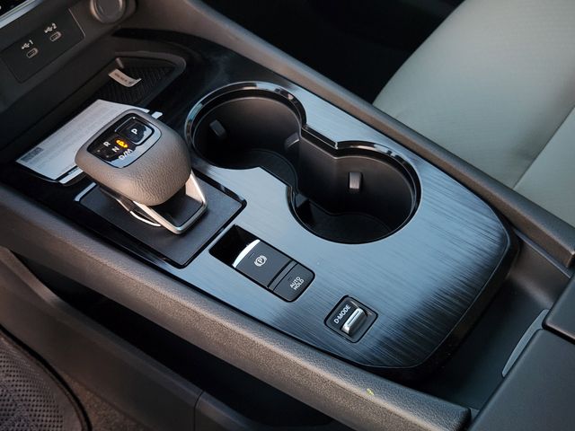 2026 Nissan Rogue SV photo 14