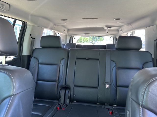 2018 Chevrolet Suburban LT photo