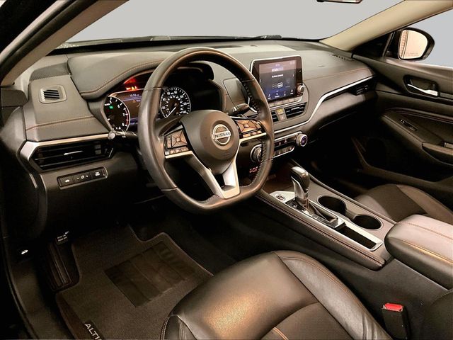 2021 Nissan Altima 2.5 SR Black at Bob Ruth Ford