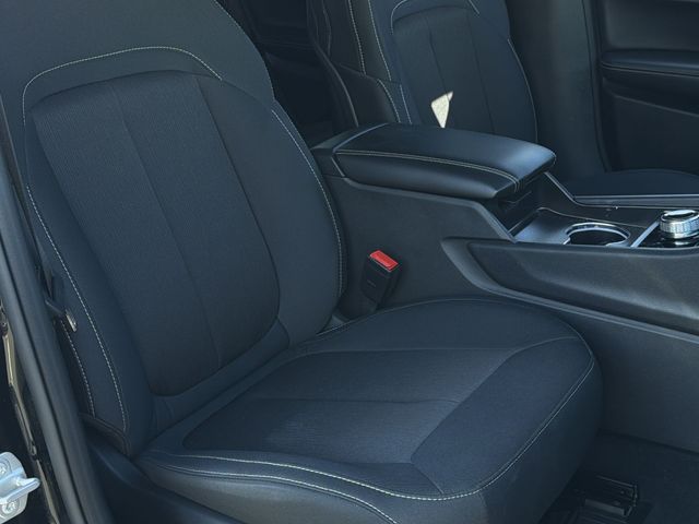 Used 2025 Black Jeep Laredo image 31