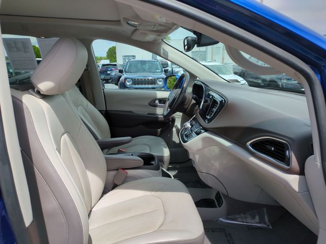 used 2019 Chrysler Pacifica car, priced at $17,991