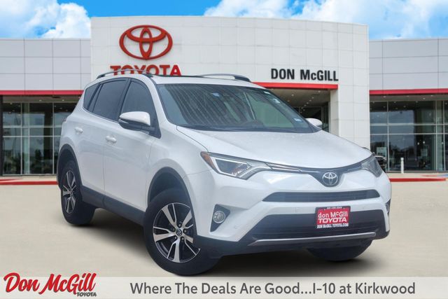 Super White 2018 Toyota RAV4 SUV / Crossover Front-Wheel Drive 6-Speed Automatic