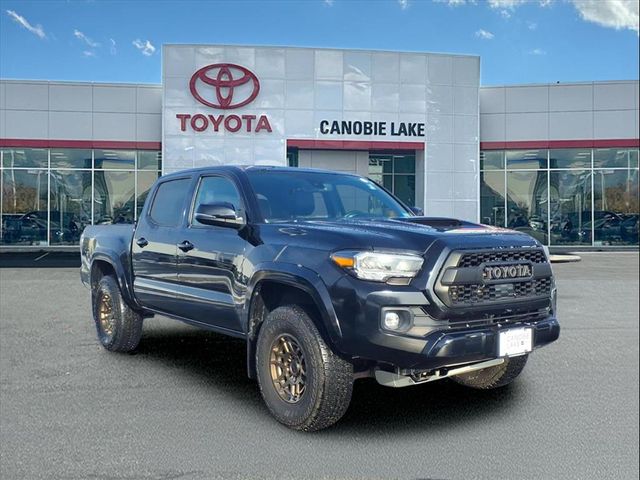 2020 Toyota Tacoma TRD Sport's photo
