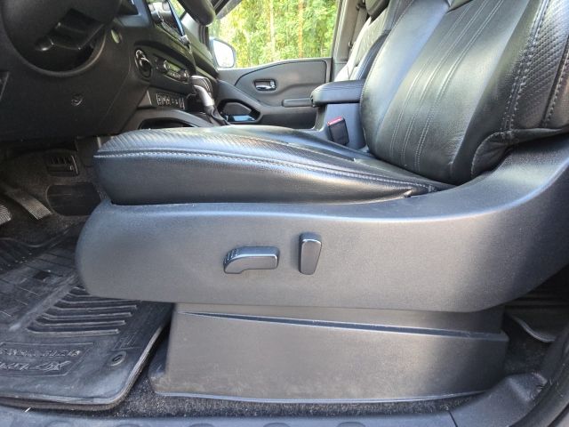 2022 Nissan Frontier PRO-4X:C02734A
