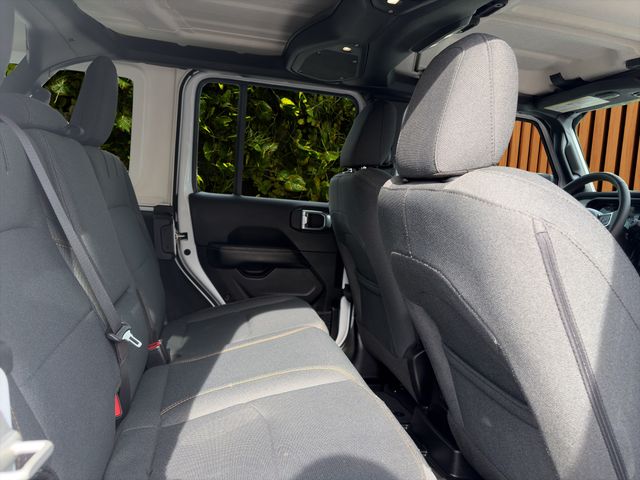 2024 JEEP WRANGLER SAHARA 4XE • 4X4 • PLUG-IN HYBRID CLEAN CARFAX • 1 OWNER BODY COLOR HARD TOP • ADAPTIVE CRUISE • APPLE CARPLAY • REMOTE START Thumbnail