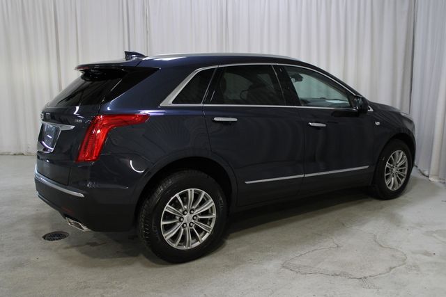 Used 2019 Blue Cadillac Luxury image 31