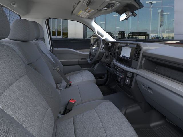 New 2026 Ford Super Duty F-550 Chassis Regular Cab (DRW) 169" Wheelbase XL