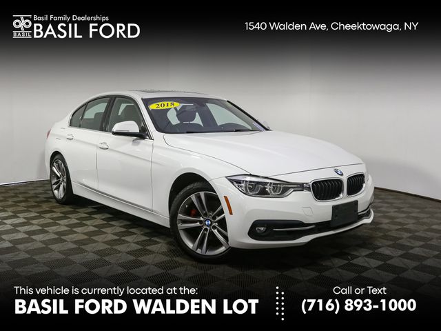 Alpine White 2018 BMW 3 Series 330i Sedan RWD Sedan Rear-Wheel Drive 8-Speed Automatic