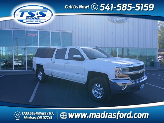 Summit White 2018 Chevrolet Silverado 1500 Pickup Truck Four-Wheel Drive 6-Speed Automatic Overdrive