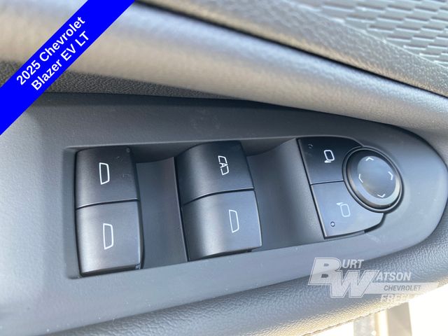 2025 Chevrolet Blazer EV LT photo