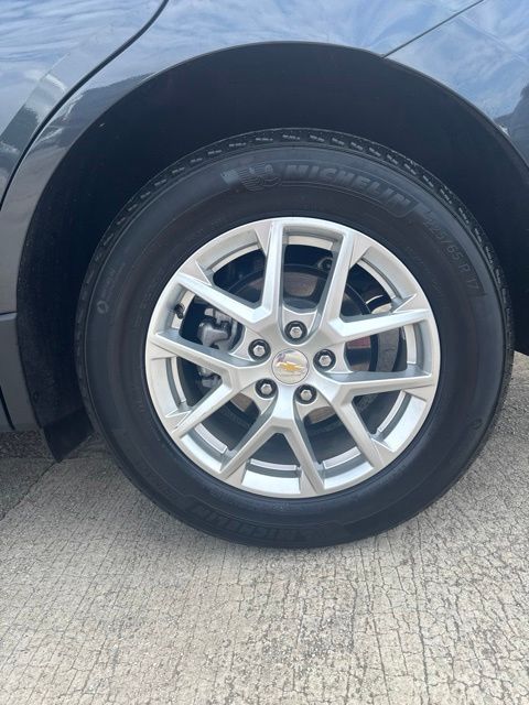2022 Chevrolet Equinox LT:44956B
