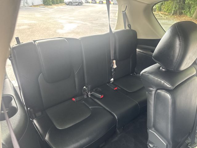 Used 2024 Gray Nissan SV image 12