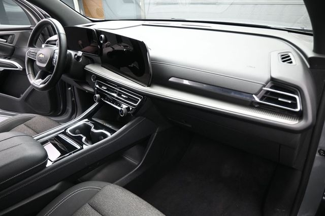 Used 2024 Chevrolet Traverse SUV